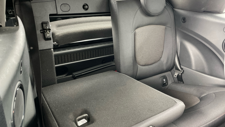 MINI Cooper 2.0 C Classic 2dr Auto Petrol Convertible